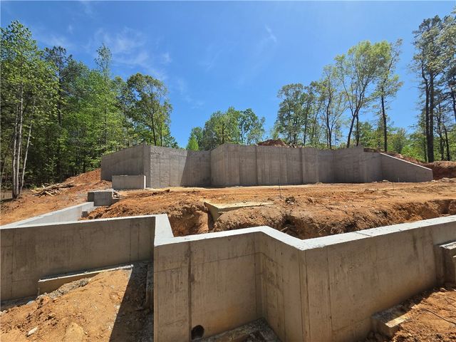 967 Cliffs Vista Parkway, Six Mile, SC 29682