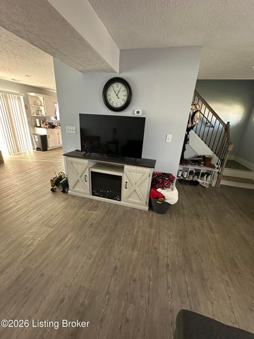 1201 Cedar Springs Pkwy, La Grange, KY 40031