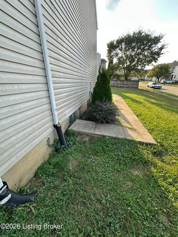1201 Cedar Springs Pkwy, La Grange, KY 40031