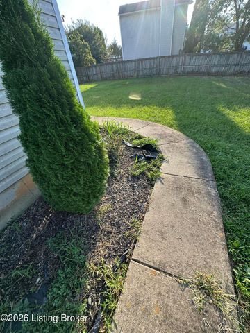 1201 Cedar Springs Pkwy, La Grange, KY 40031