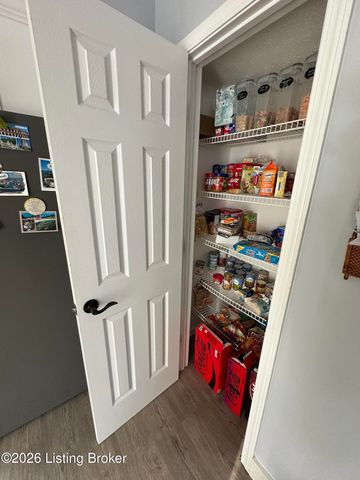 1201 Cedar Springs Pkwy, La Grange, KY 40031