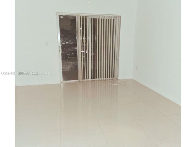 220 SW 116th Ave 15203, Pembroke Pines, FL 33025