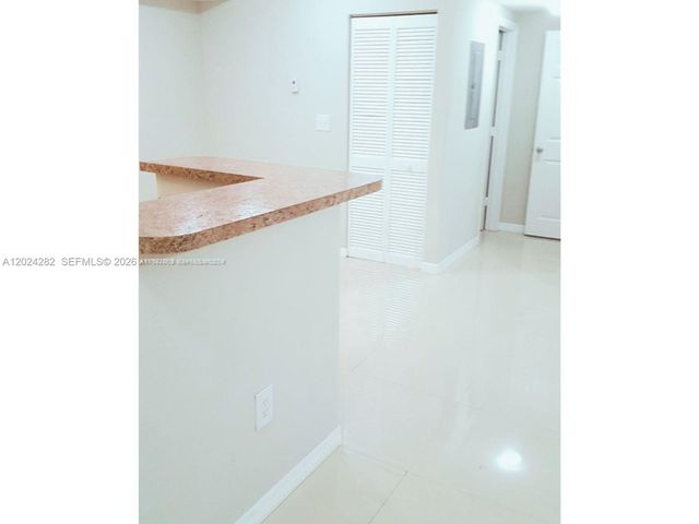 220 SW 116th Ave 15203, Pembroke Pines, FL 33025