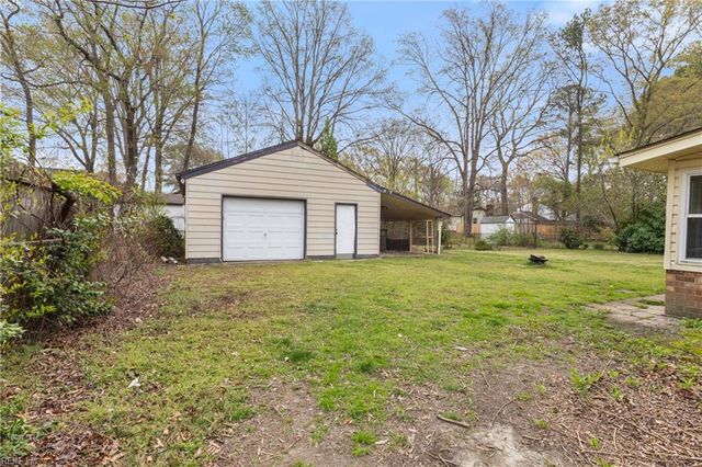 111 Garrett DR, Hampton, VA 23669