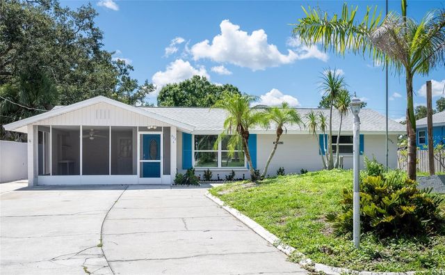 232 POCONO TRAIL E, Nokomis, FL 34275