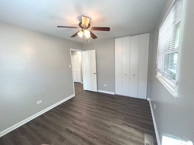 12725 S Saginaw Avenue, Chicago, IL 60633