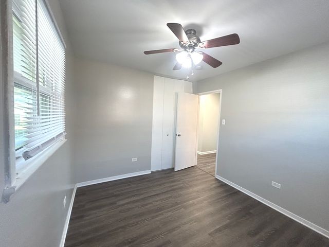 12725 S Saginaw Avenue, Chicago, IL 60633