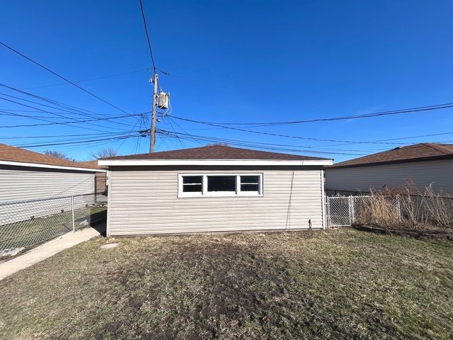 12725 S Saginaw Avenue, Chicago, IL 60633