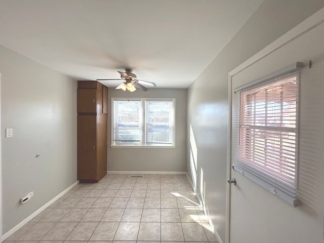 12725 S Saginaw Avenue, Chicago, IL 60633