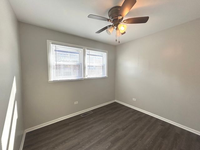 12725 S Saginaw Avenue, Chicago, IL 60633