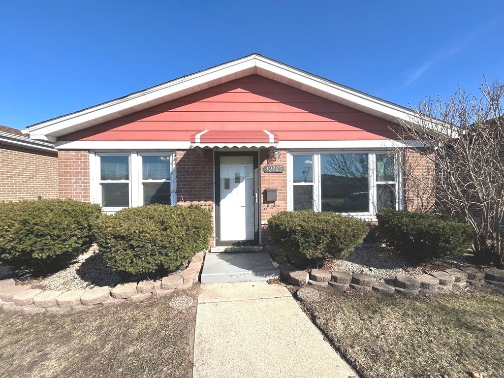 12725 S Saginaw Avenue, Chicago, IL 60633
