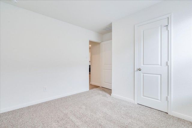 320 Yosemite DR, Kyle, TX 78640