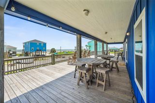858 Kahla Drive, Crystal Beach, TX 77650