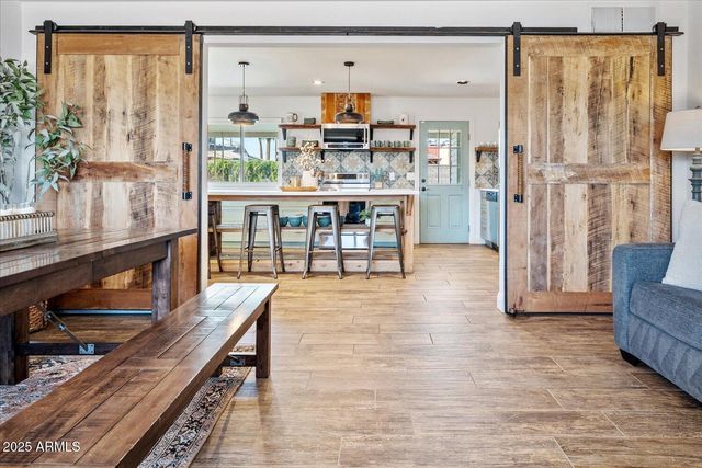 620 N 73RD Place, Scottsdale, AZ 85257