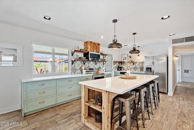 620 N 73RD Place, Scottsdale, AZ 85257