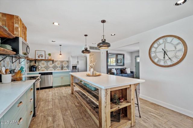 620 N 73RD Place, Scottsdale, AZ 85257