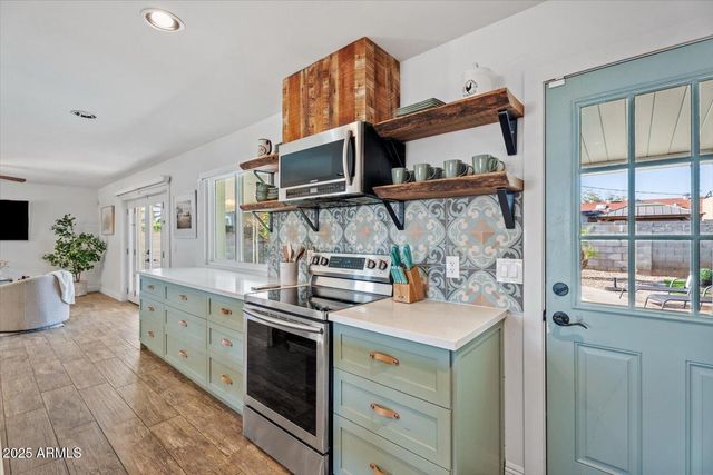 620 N 73RD Place, Scottsdale, AZ 85257