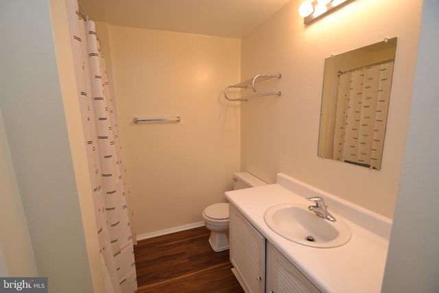 7985 TYSON OAKS CIR, Vienna, VA 22182
