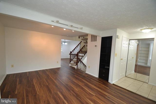 7985 TYSON OAKS CIR, Vienna, VA 22182
