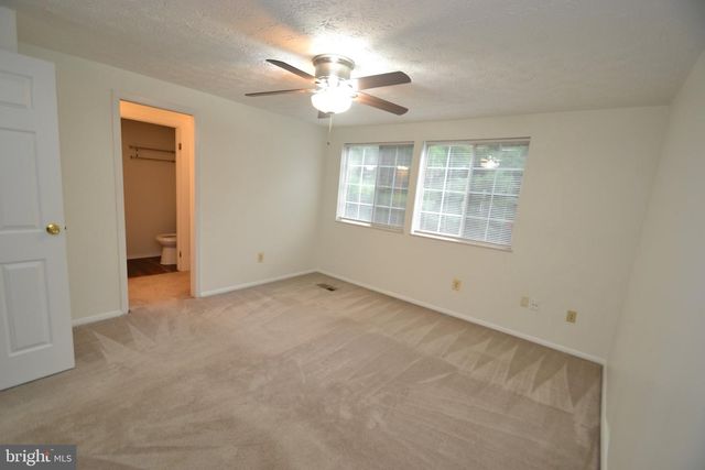 7985 TYSON OAKS CIR, Vienna, VA 22182