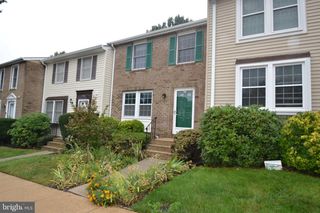 7985 TYSON OAKS CIR, Vienna, VA 22182