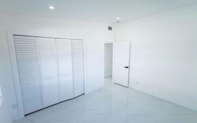 434 Australian Circle, West Palm Beach, FL 33403