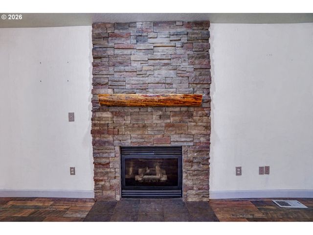 12409 Ne 42ND St, Vancouver, WA 98682