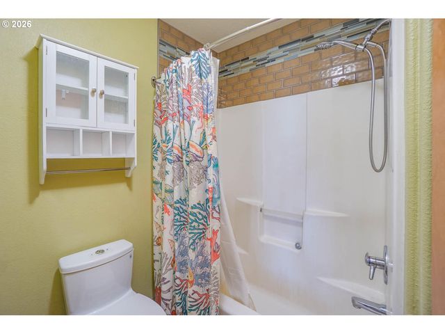 12409 Ne 42ND St, Vancouver, WA 98682