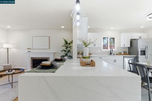 1342 Maryland Dr, Concord, CA 94521