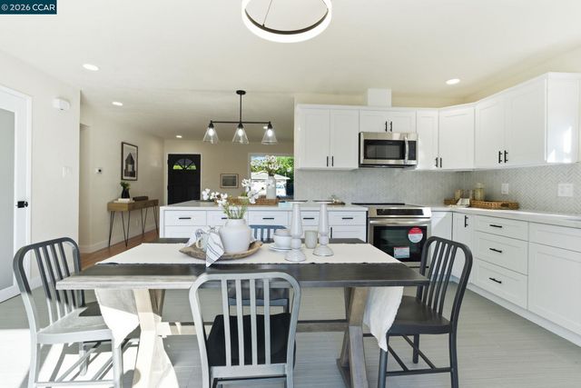 1342 Maryland Dr, Concord, CA 94521