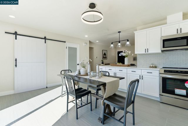 1342 Maryland Dr, Concord, CA 94521