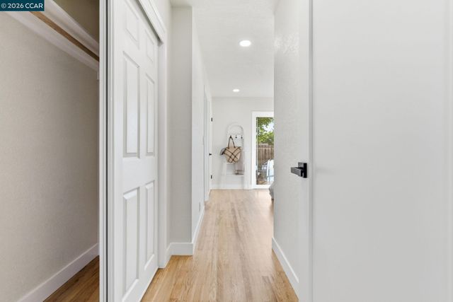 1342 Maryland Dr, Concord, CA 94521