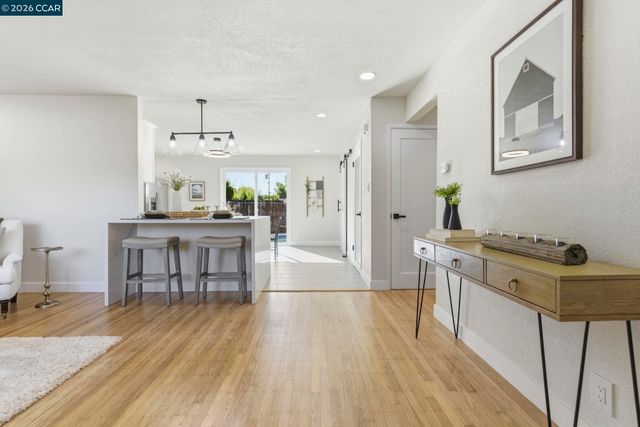 1342 Maryland Dr, Concord, CA 94521