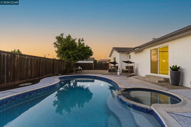 1342 Maryland Dr, Concord, CA 94521