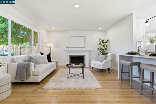 1342 Maryland Dr, Concord, CA 94521