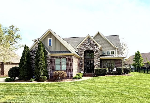 8336 Georgetown Bay Drive, Ooltewah, TN 37363