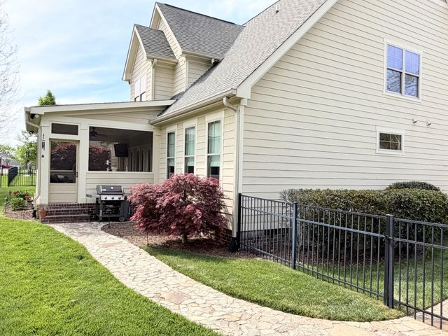 8336 Georgetown Bay Drive, Ooltewah, TN 37363