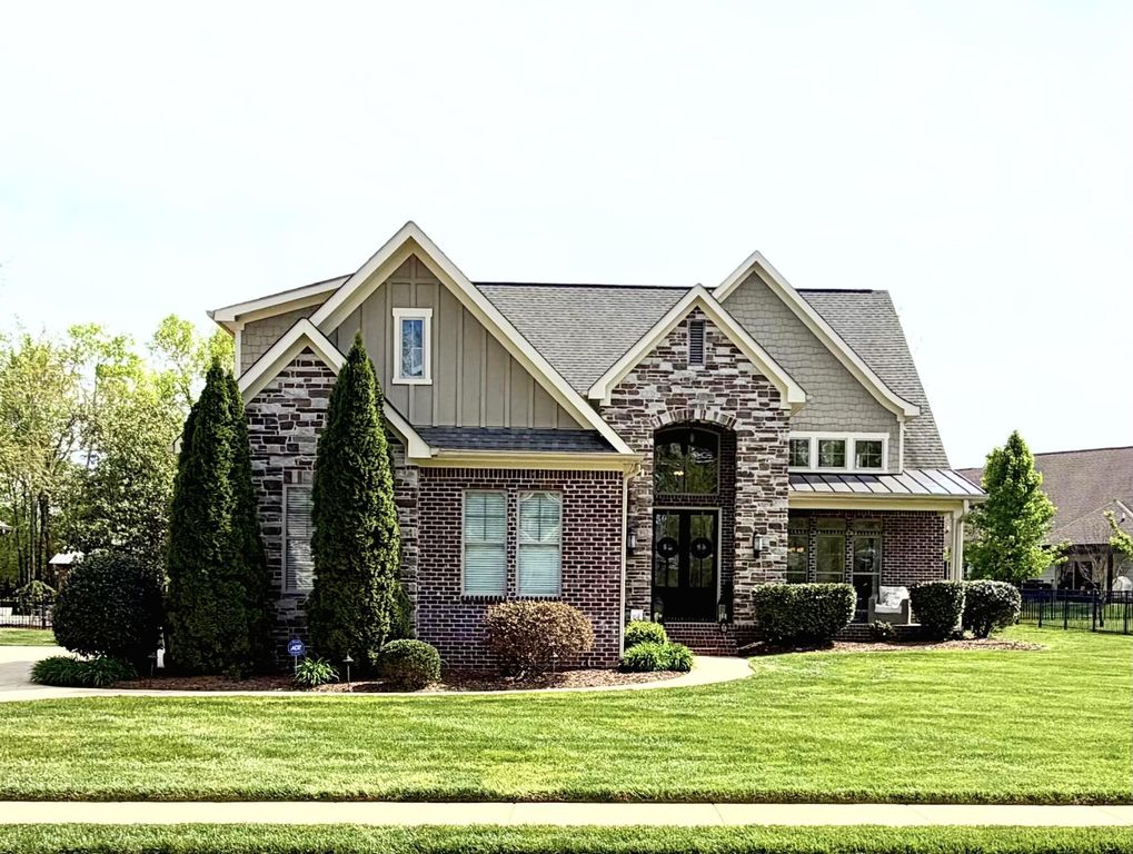 8336 Georgetown Bay Drive, Ooltewah, TN 37363