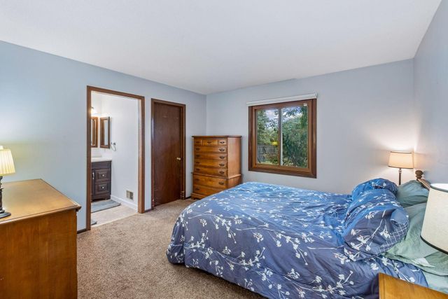 4758 Hauge Circle, Eagan, MN 55122