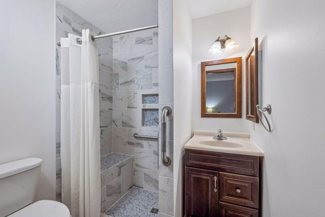 4758 Hauge Circle, Eagan, MN 55122