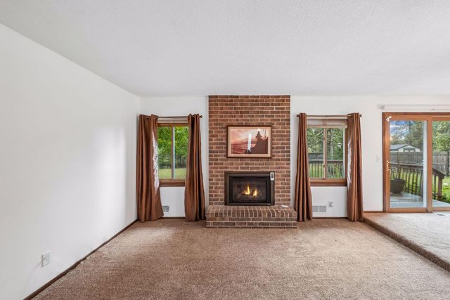 4758 Hauge Circle, Eagan, MN 55122