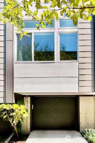 333 N 90th Street, Seattle, WA 98103
