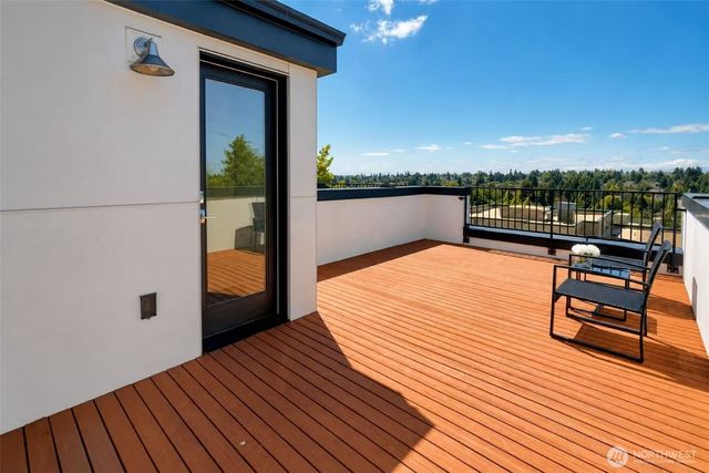 333 N 90th Street, Seattle, WA 98103
