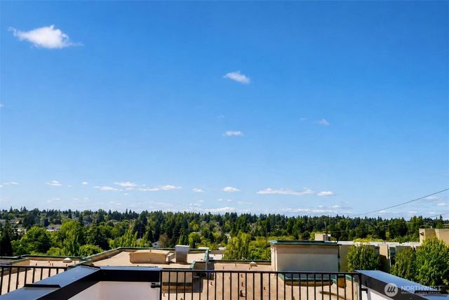 333 N 90th Street, Seattle, WA 98103