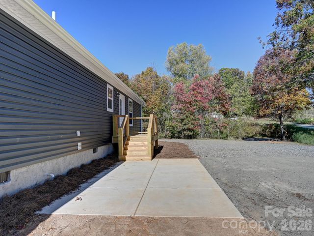 1603 Bull Creek Road, Marshall, NC 28753