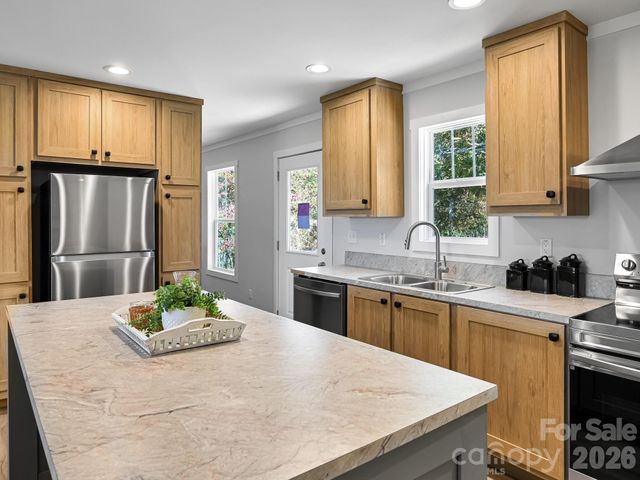 1603 Bull Creek Road, Marshall, NC 28753