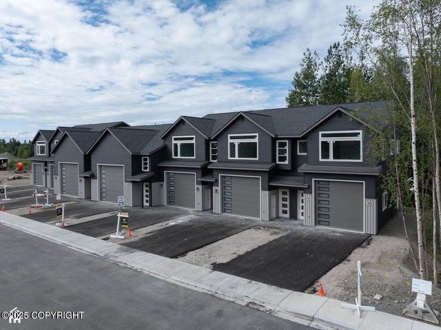 126 Venture Place, #16, Anchorage, AK 99504