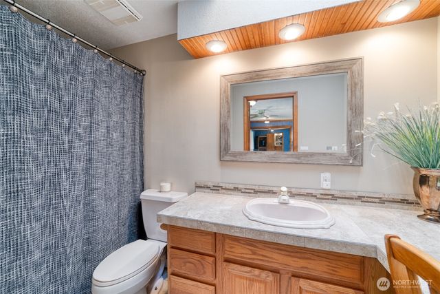4607 44th Avenue E, Tacoma, WA 98443