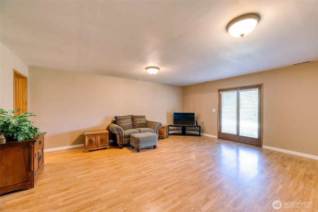 4607 44th Avenue E, Tacoma, WA 98443