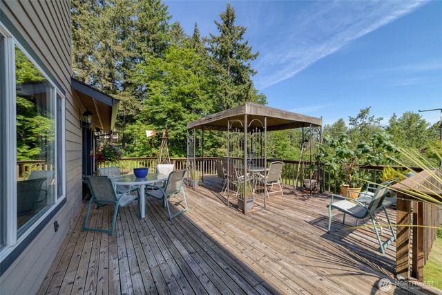 4607 44th Avenue E, Tacoma, WA 98443